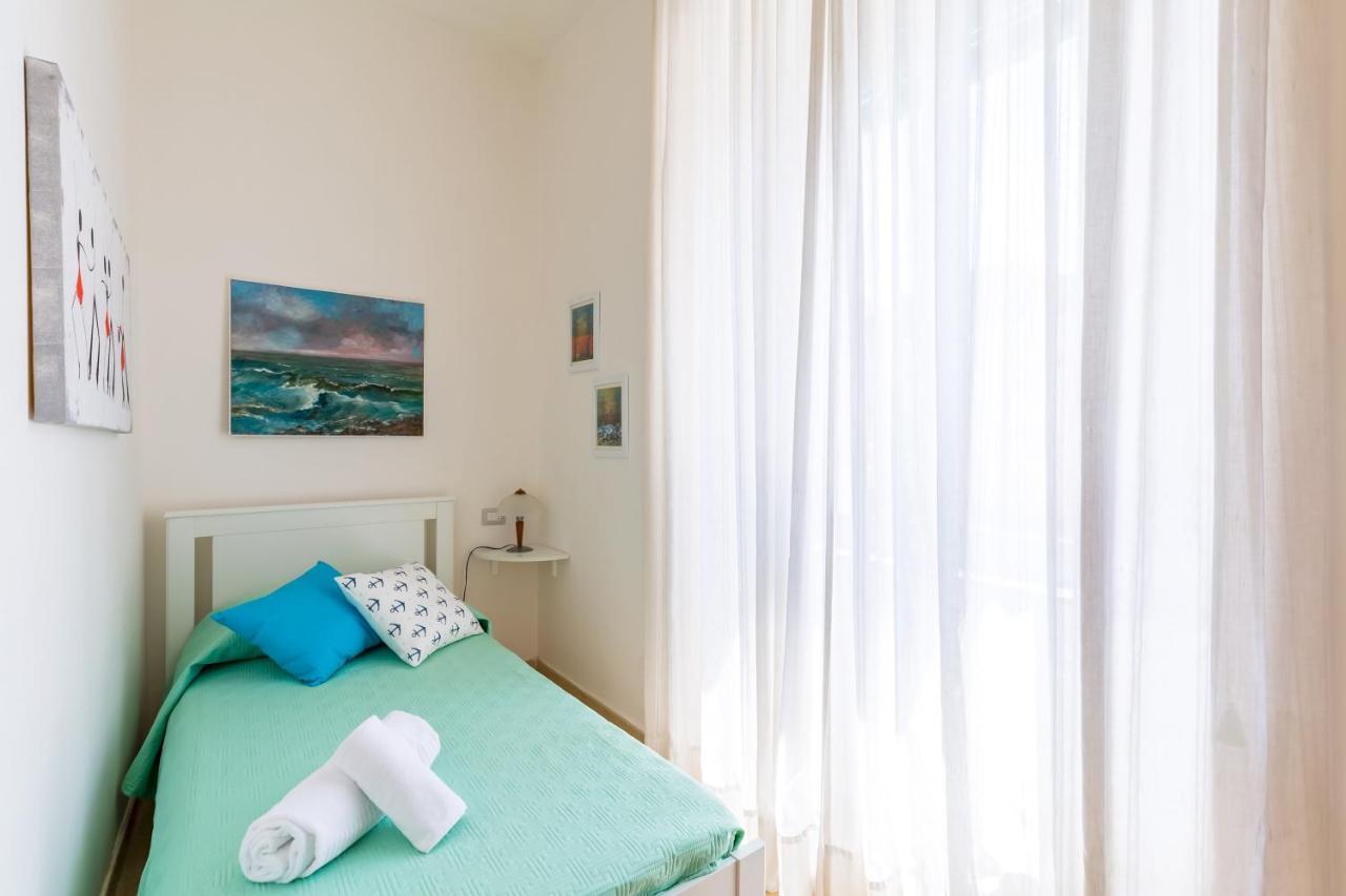 Rione Emanuele III - 4 Bedroom Apartment 나폴리 외부 사진