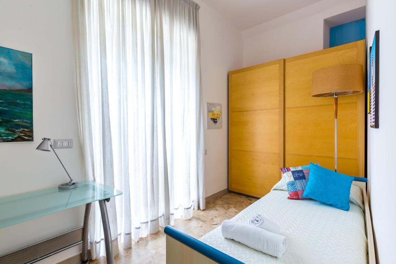 Rione Emanuele III - 4 Bedroom Apartment 나폴리 외부 사진