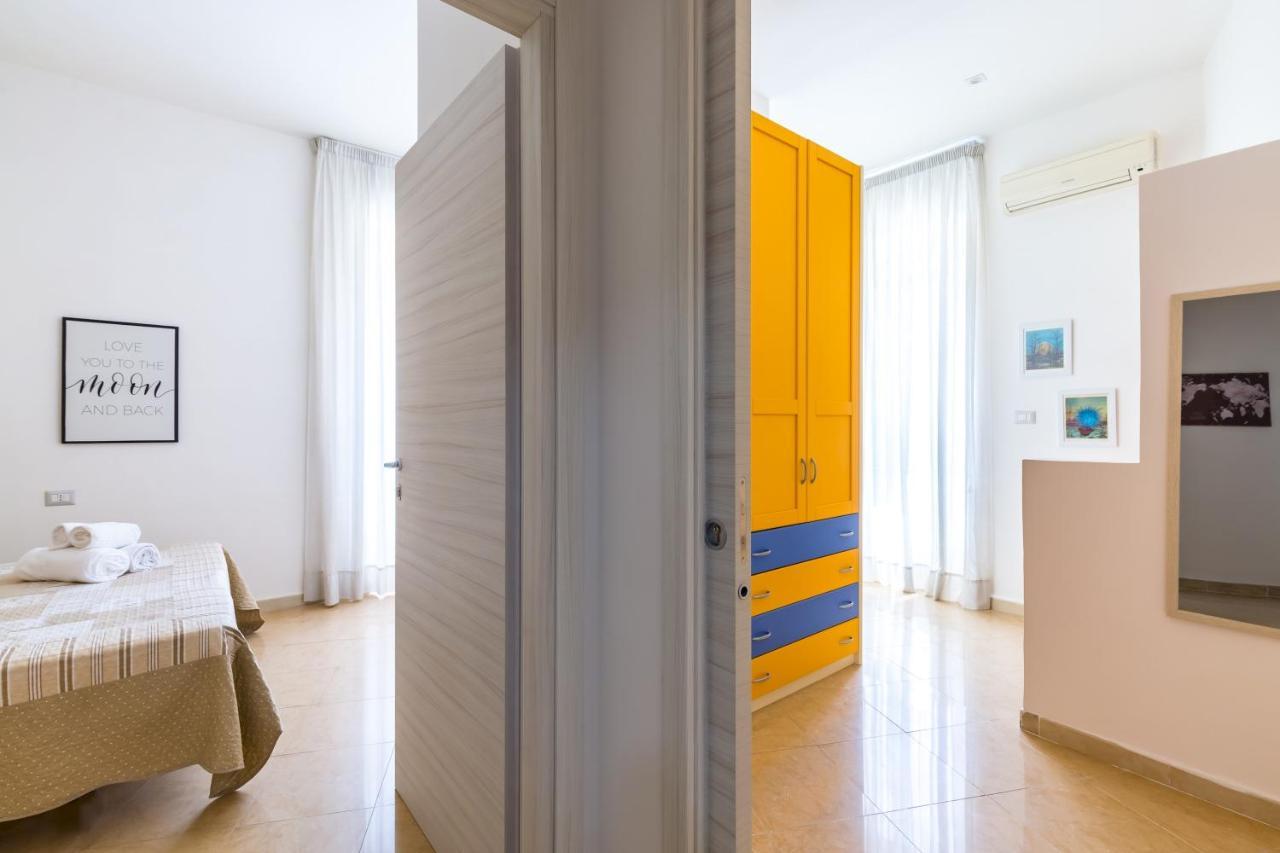 Rione Emanuele III - 4 Bedroom Apartment 나폴리 외부 사진