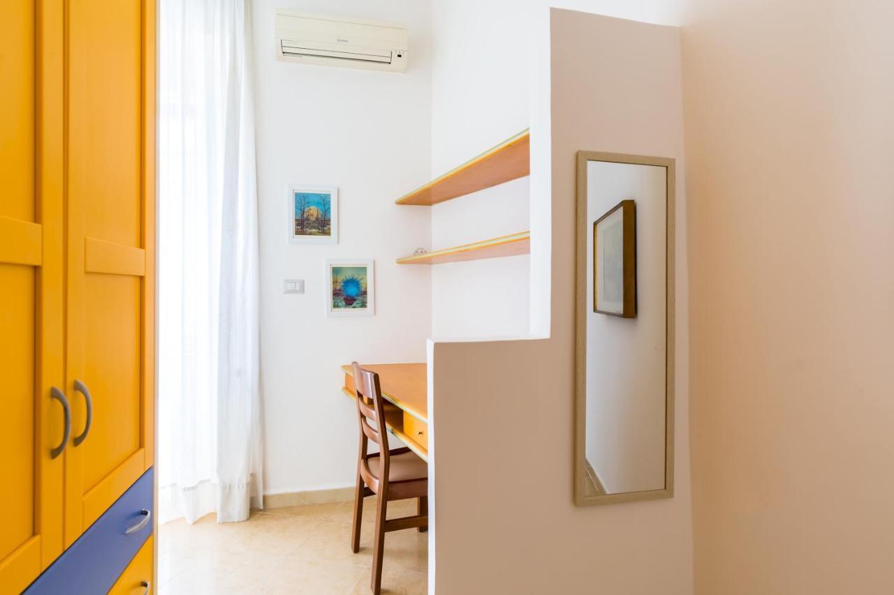 Rione Emanuele III - 4 Bedroom Apartment 나폴리 외부 사진