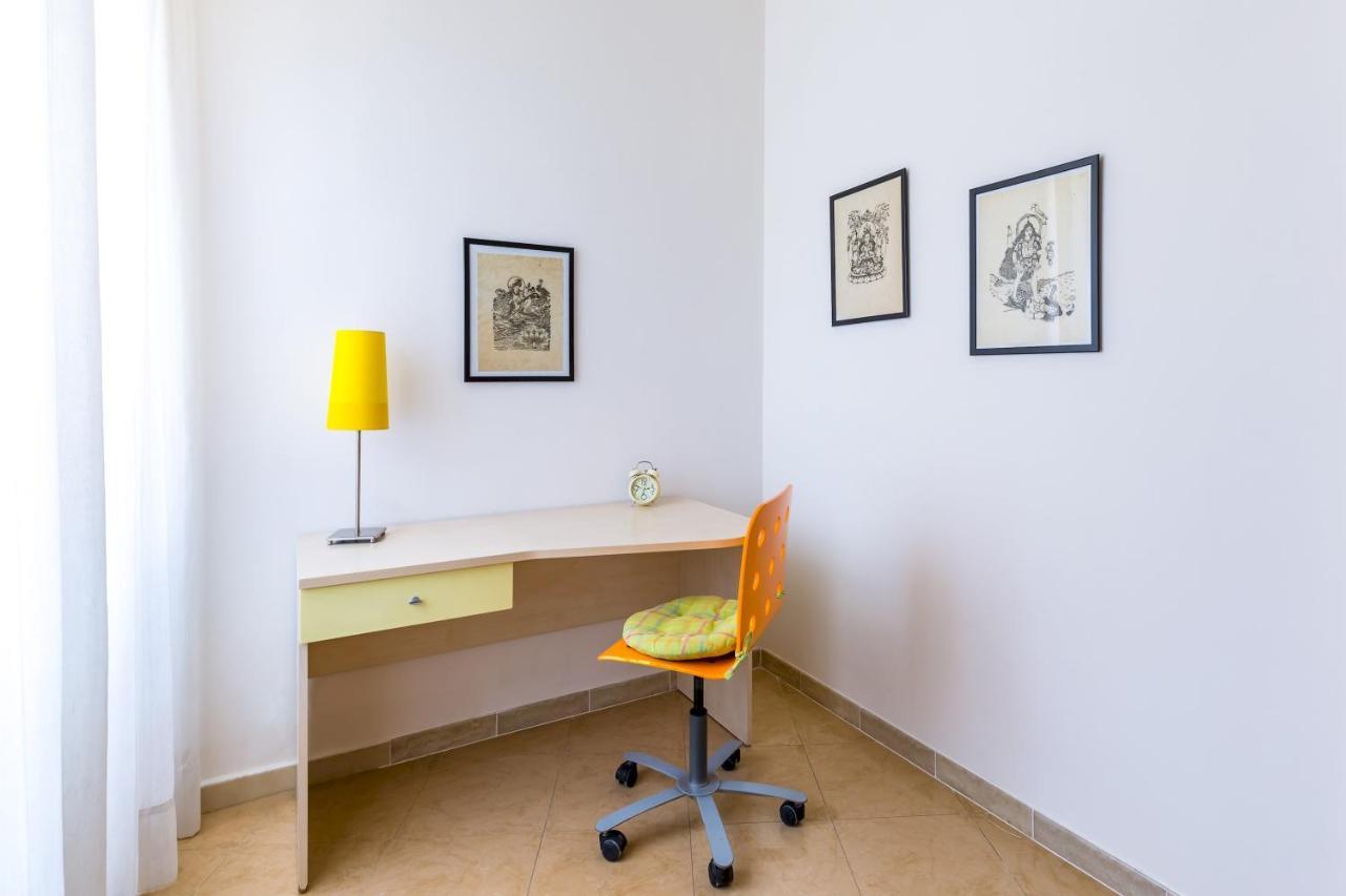 Rione Emanuele III - 4 Bedroom Apartment 나폴리 외부 사진